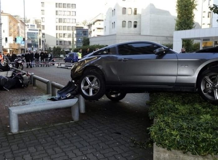 Problemas de aterrizaje para un Ford Mustang GT