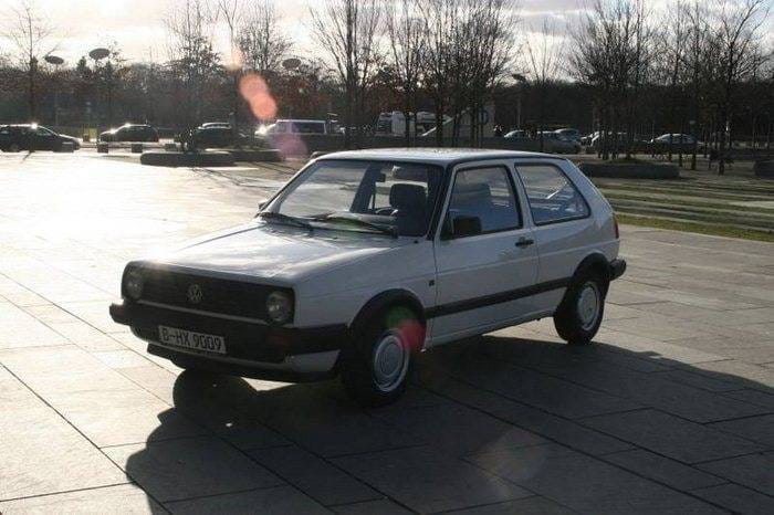 El Volkswagen Golf de 1990 de Angela Merkel, a la venta