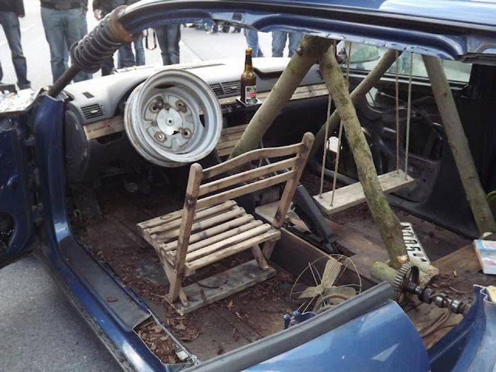 Como convertir un Audi A4 víctima del fuego en un Rat Rod con mecánica Trabant