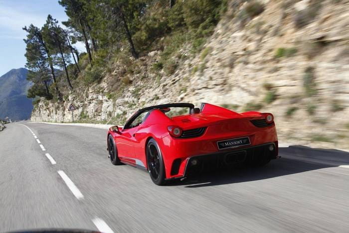 Ferrari 458 Spider por Mansory