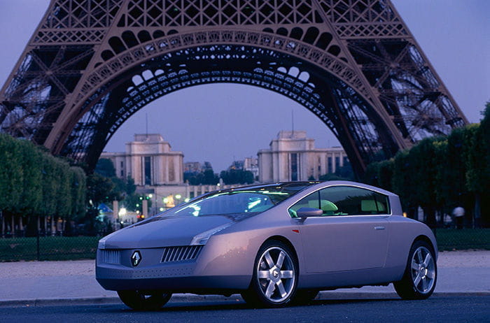 Renault Initiale Paris