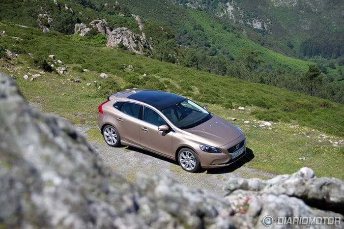 Volvo V40, presentación y prueba en Asturias (II): Motores, dinámica, seguridad y tecnología