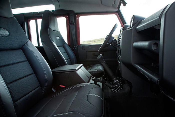 Land Rover Defender 2013