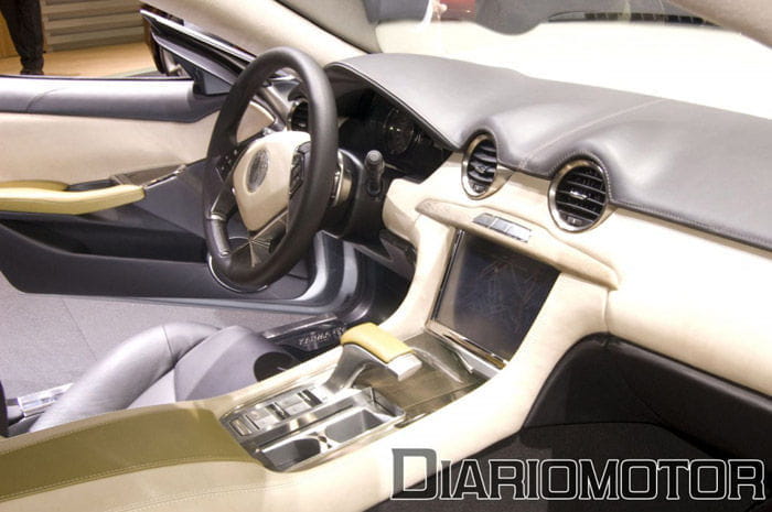 Interior del Fisker Karma en Ginebra 2009