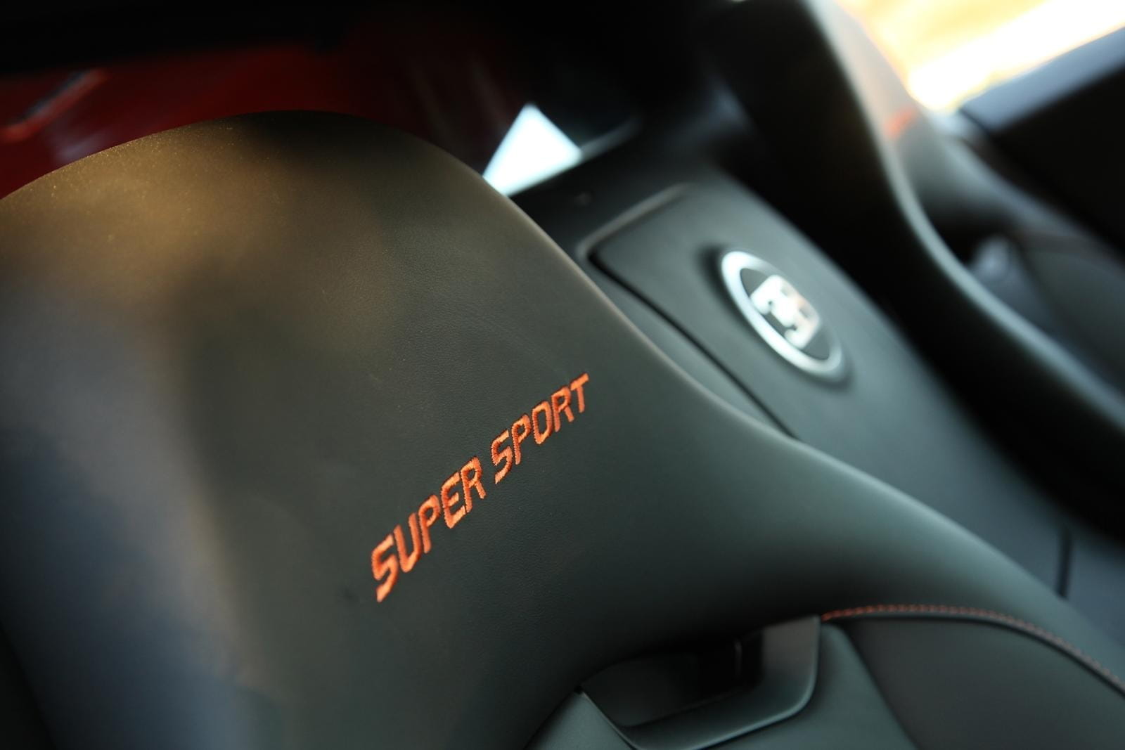 Vista de la inscripción 'Super Sport' en el habitáculo del Veyron.