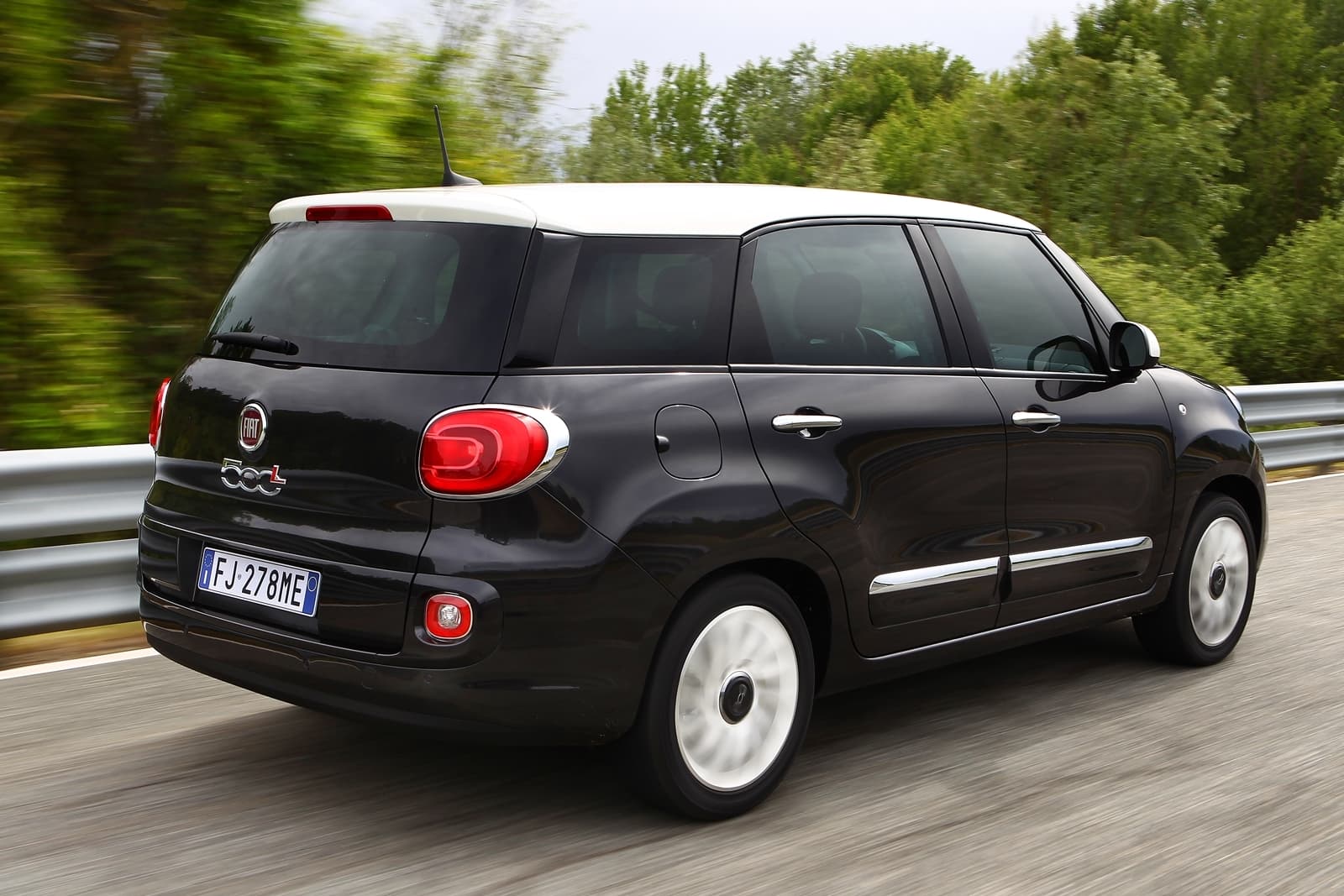 Fiat 500l 0220 022