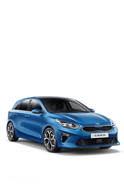 Vista lateral del Kia Ceed destacando su diseño aerodinámico y líneas modernas