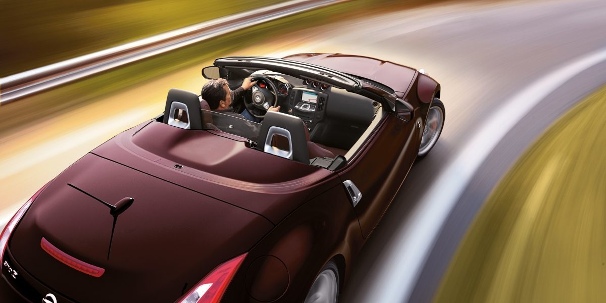 Nissan 370 Roadster 001
