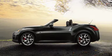 Nissan 370 Roadster 003