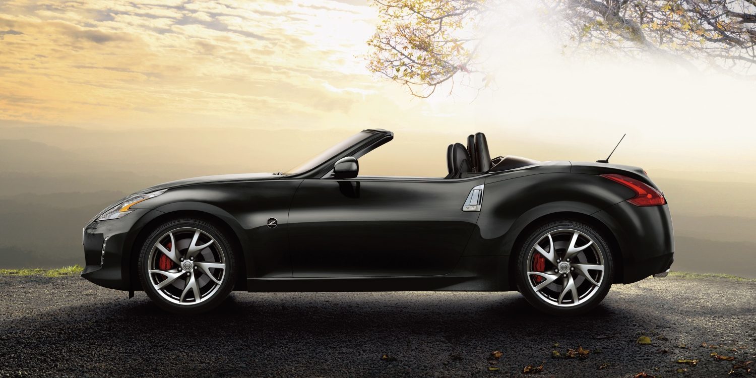 Nissan 370 Roadster 003