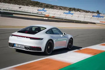 Porsche 911 992 00021