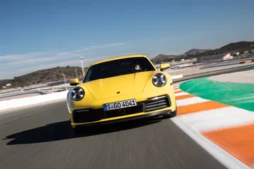 Porsche 911 992 00028