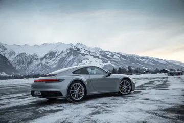 Porsche 911 992 00031