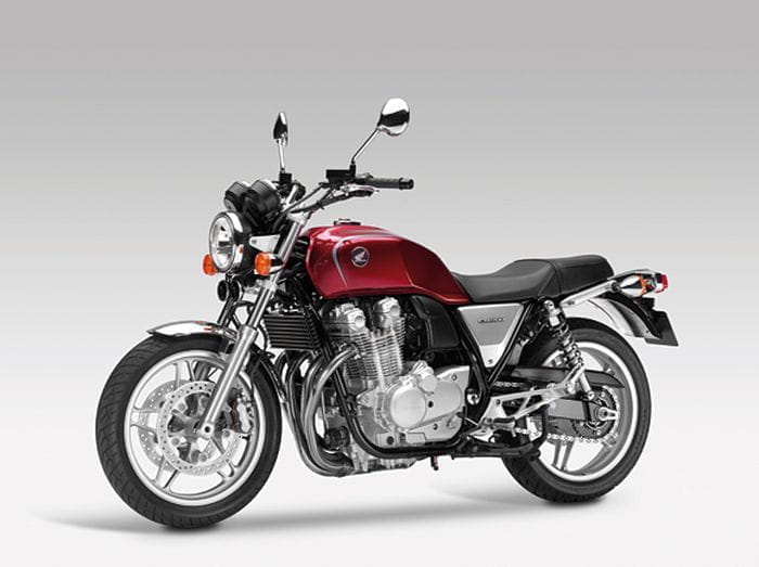 Nuevas Honda NSC50R y CB1100, vuelven el scooter deportivo y la naked clásica