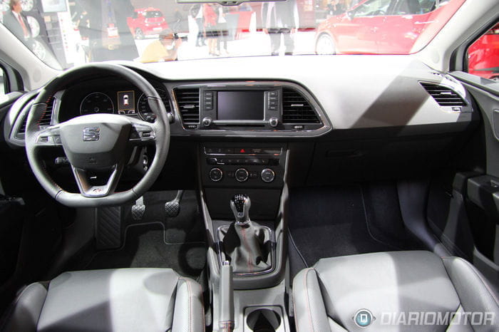 Seat León 2013 en el Salón de París