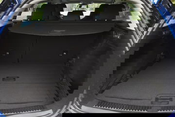 Vista del maletero del Renault Mégane, amplio y bien acabado.