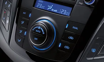 Vista del sistema de climatización automático del Hyundai i40.