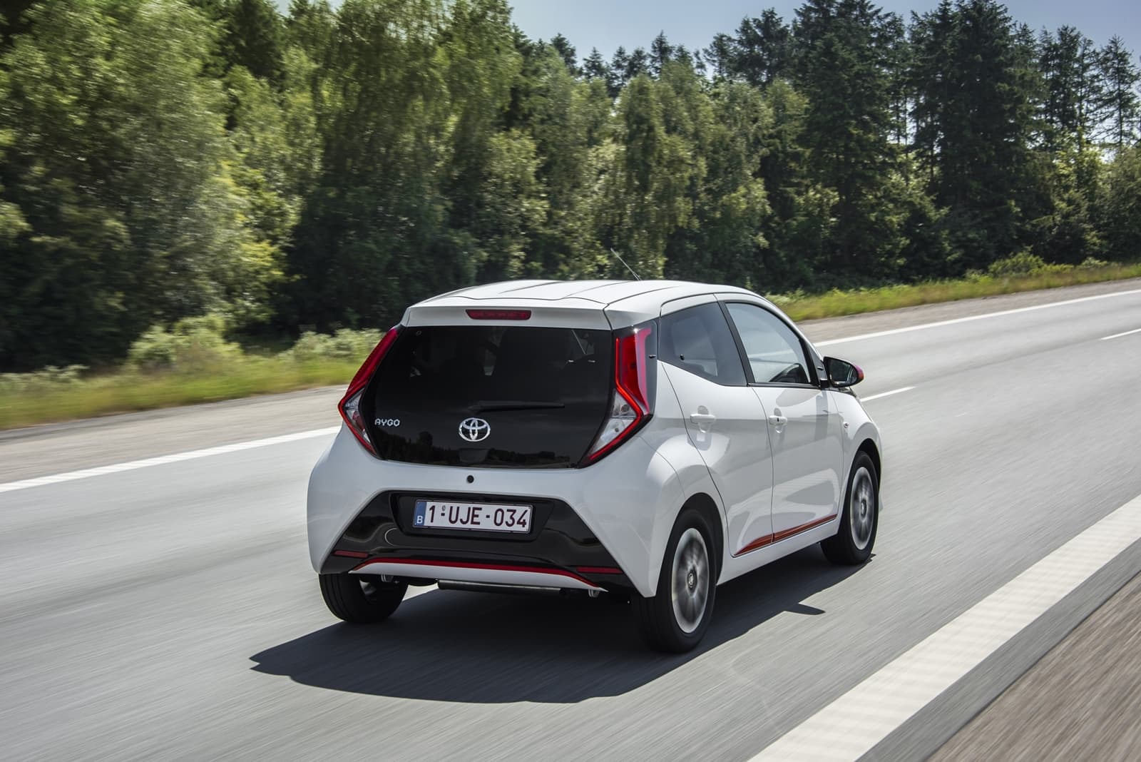 Toyota Aygo 0419 Ficha 017