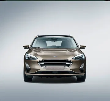 Vista frontal del Ford Focus mostrando diseño de parrilla y faros.