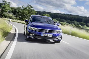 The New Volkswagen Passat Variant R Line