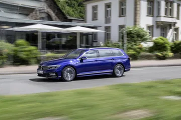 The New Volkswagen Passat Variant R Line