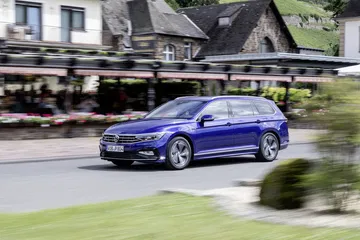 The New Volkswagen Passat Variant R Line