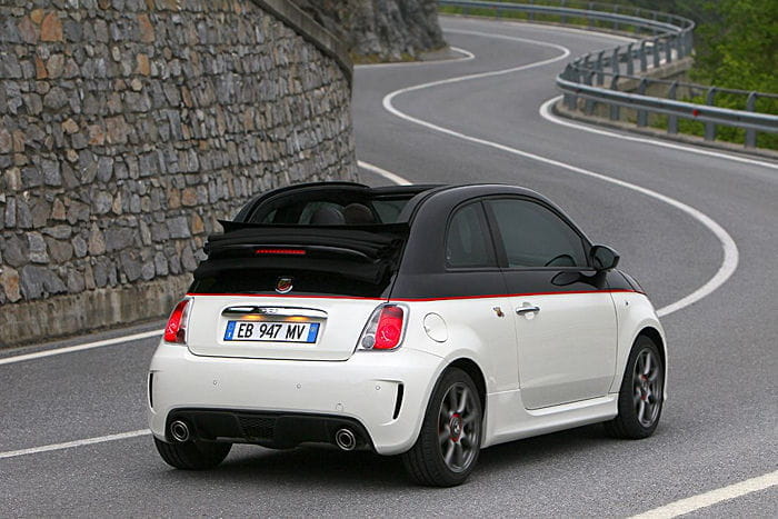 El Abarth 500 cabrio también se comercializará en Estados Unidos 