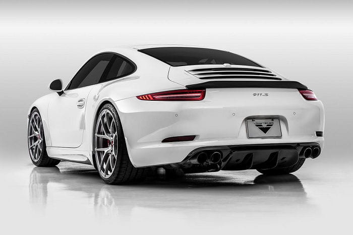 Vorsteiner viste con un nuevo paquete aerodinámico al Porsche 911