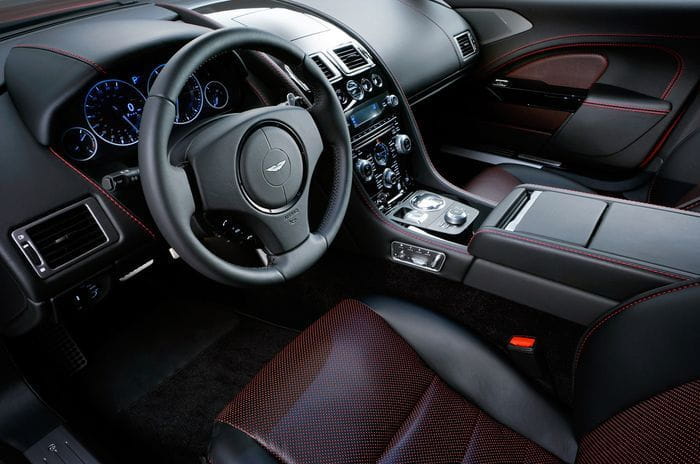Aston Martin Rapide S, más potencia y ligeros cambios para el gentleman británico