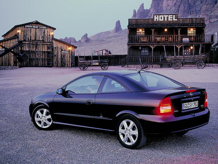 En Opel no se han olvidado de su coupé 