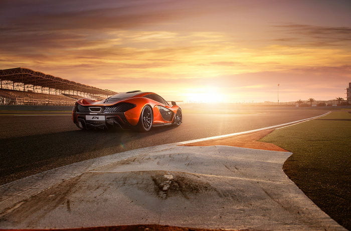 McLaren P1 Concept: posando bajo la luz del desierto