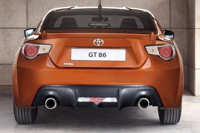 Toyota GT 86 cabrio: primer teaser oficial de la versión descapotable