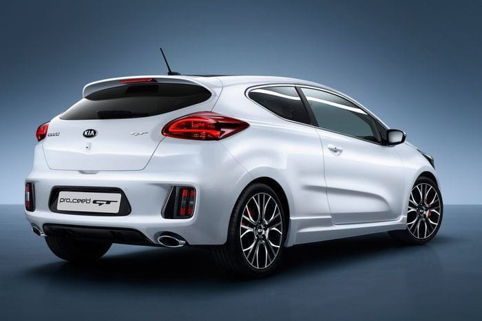 ¿Son los Kia cee'd GT y pro_cee'd GT rivales para los compactos deportivos europeos?