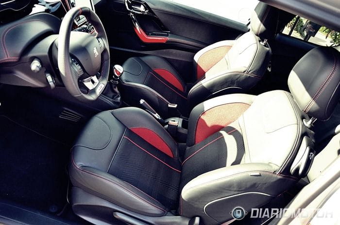 Peugeot 208 GTi, presentación y prueba en Niza (II): qué más ofrece este GTi frente a sus rivales