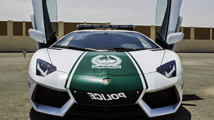 Lamborghini Aventador LP700-4 policía Dubai