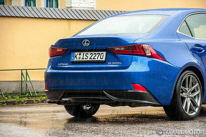 Prueba del Lexus IS