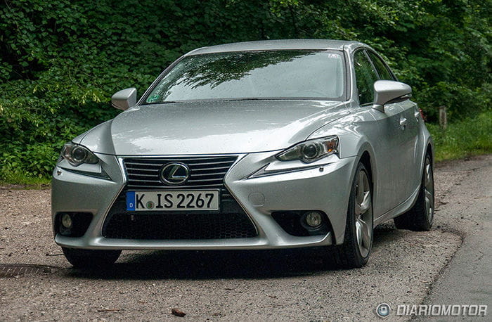 Prueba del Lexus IS