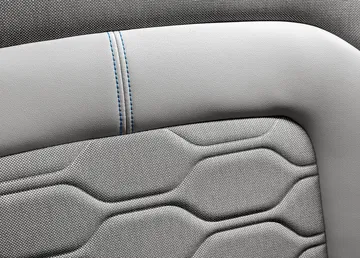 Primer plano del patrón y textura del asiento del BMW i3.