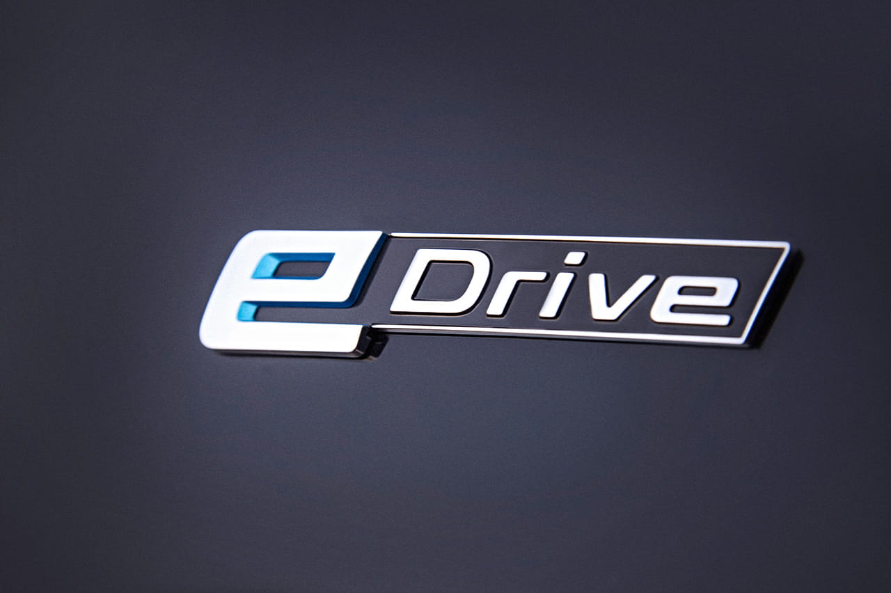 Imagen del distintivo eDrive ubicado en la carrocería del BMW i3.