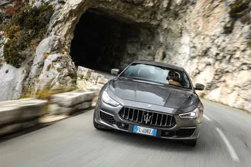 Maserati Ghibli Ficha 0418 024