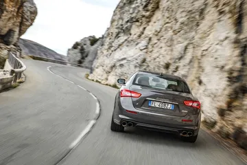 Maserati Ghibli Ficha 0418 027