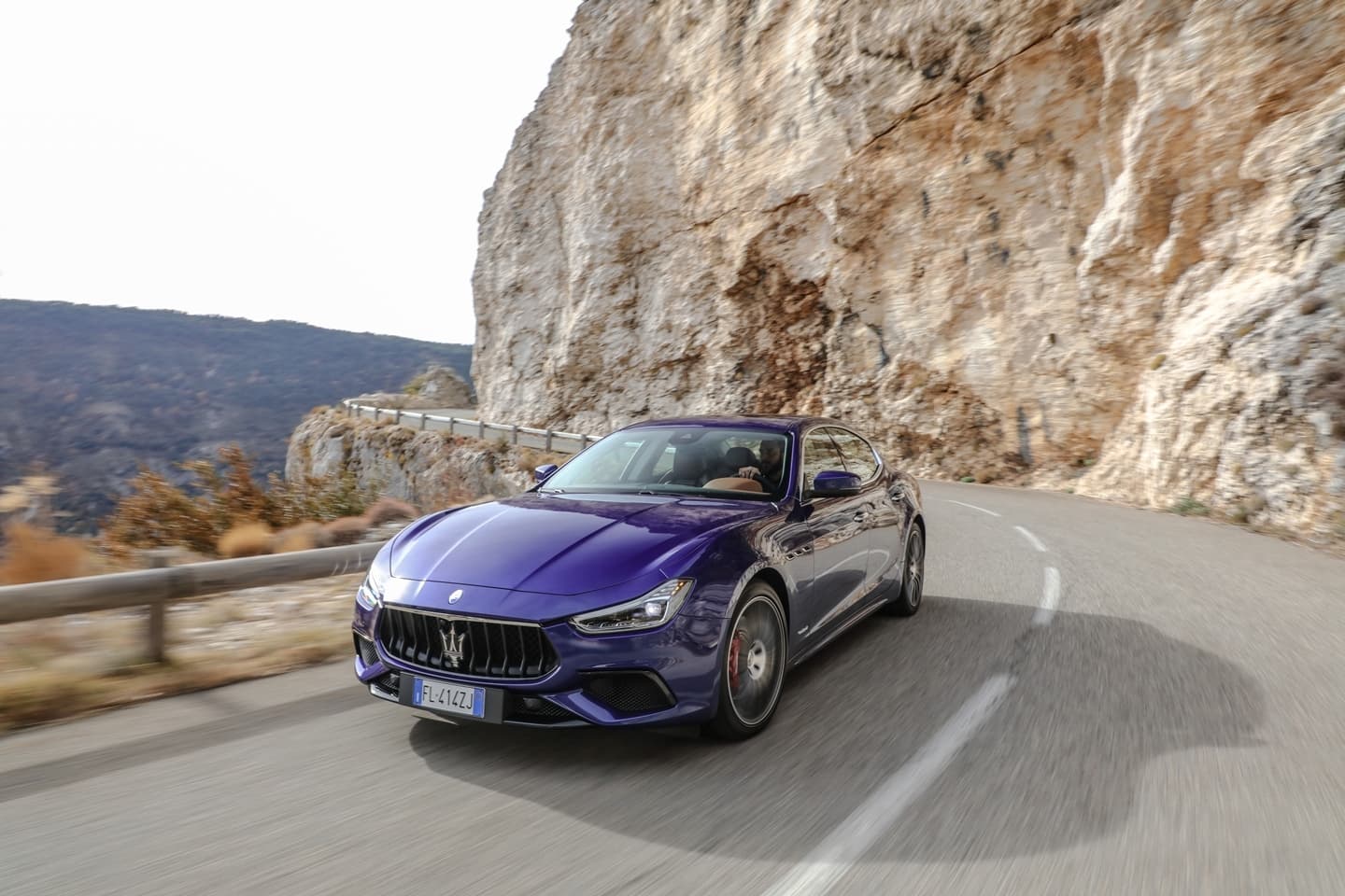 Maserati Ghibli Ficha 0418 030