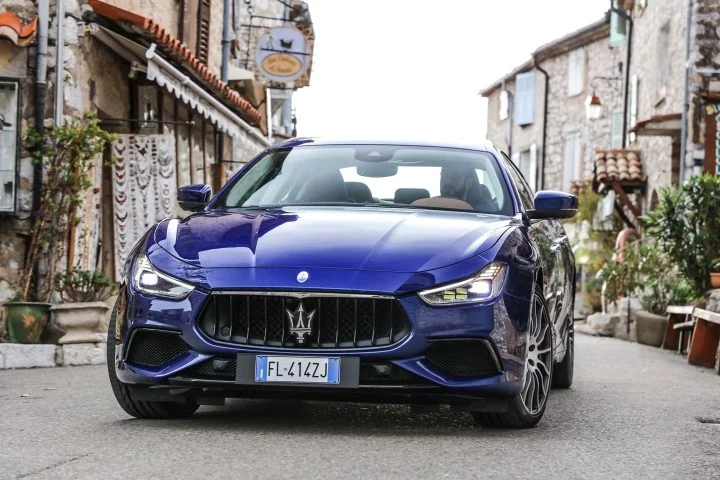 Maserati Ghibli Ficha 0418 035