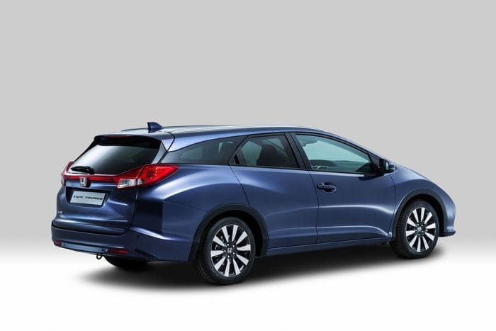 Honda Civic Tourer 2014, así es el compacto familiar de Honda y su maletero de 624 litros de capacidad