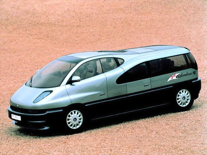 Prototipo clásico: Italdesign Columbus, un bizarro monovolumen V12 para navegar en tierra (1992)