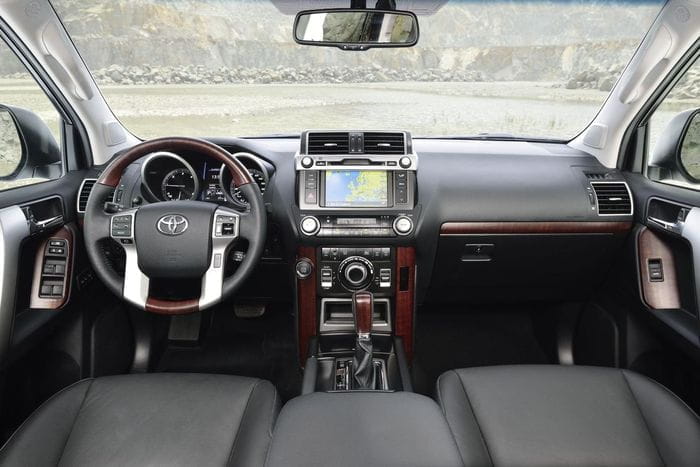 Toyota Land Cruiser 2014, renovación para el todoterreno universal