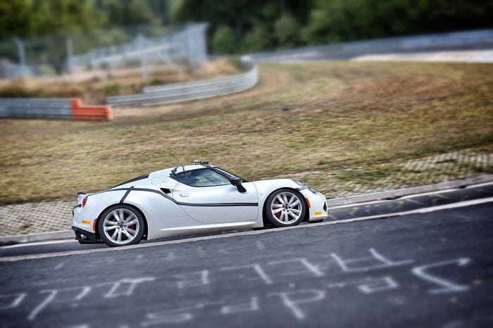 Alfa Romeo confirma los 8 minutos y 4 segundos del 4C en Nürburgring