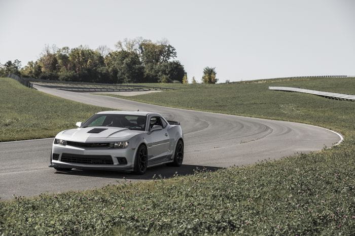 El Chevrolet Camaro Z/28 se gradúa en Nürburgring con un tiempo de 7'37''