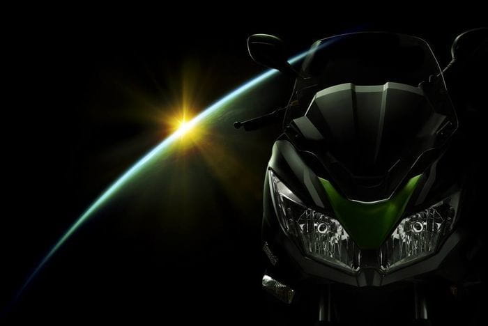 Kawasaki entra en el mercado de las maxi-scooters con la nueva J300