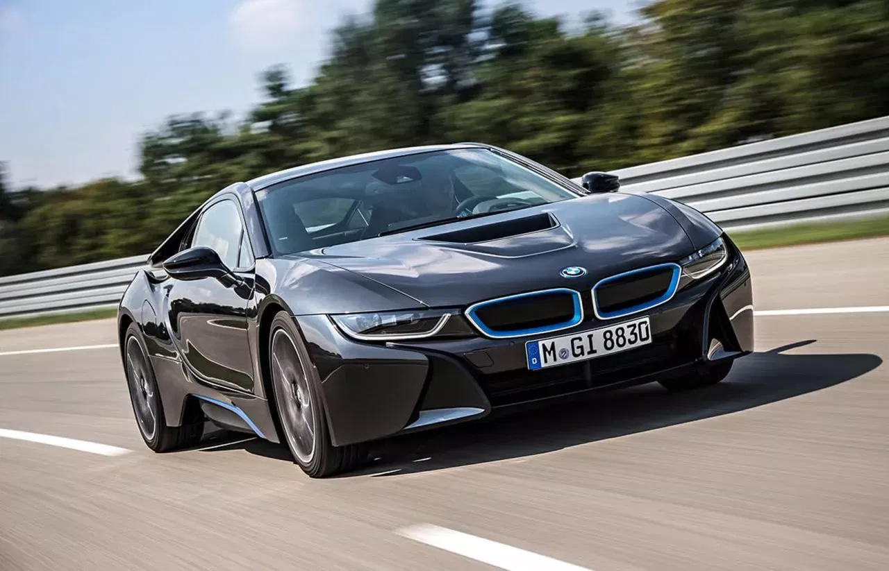 BMW i8 2024 - Características, precios y versiones